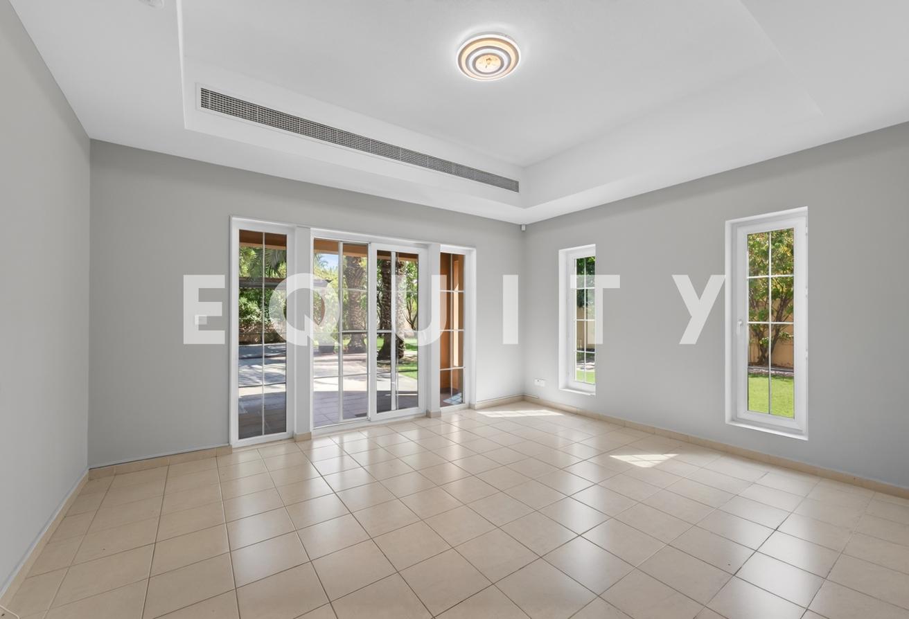 Under Renovation | 5 Bedrooms | Big Plot Villa photo 20