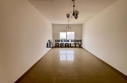 Apartment - 2 Bedrooms - 3 Bathrooms for rent in Al Khan Corniche - Al Khan - Sharjah Apartment - 2 Bedrooms - 3 Bathrooms for rent in Al Khan Corniche - Al Khan - Sharjah