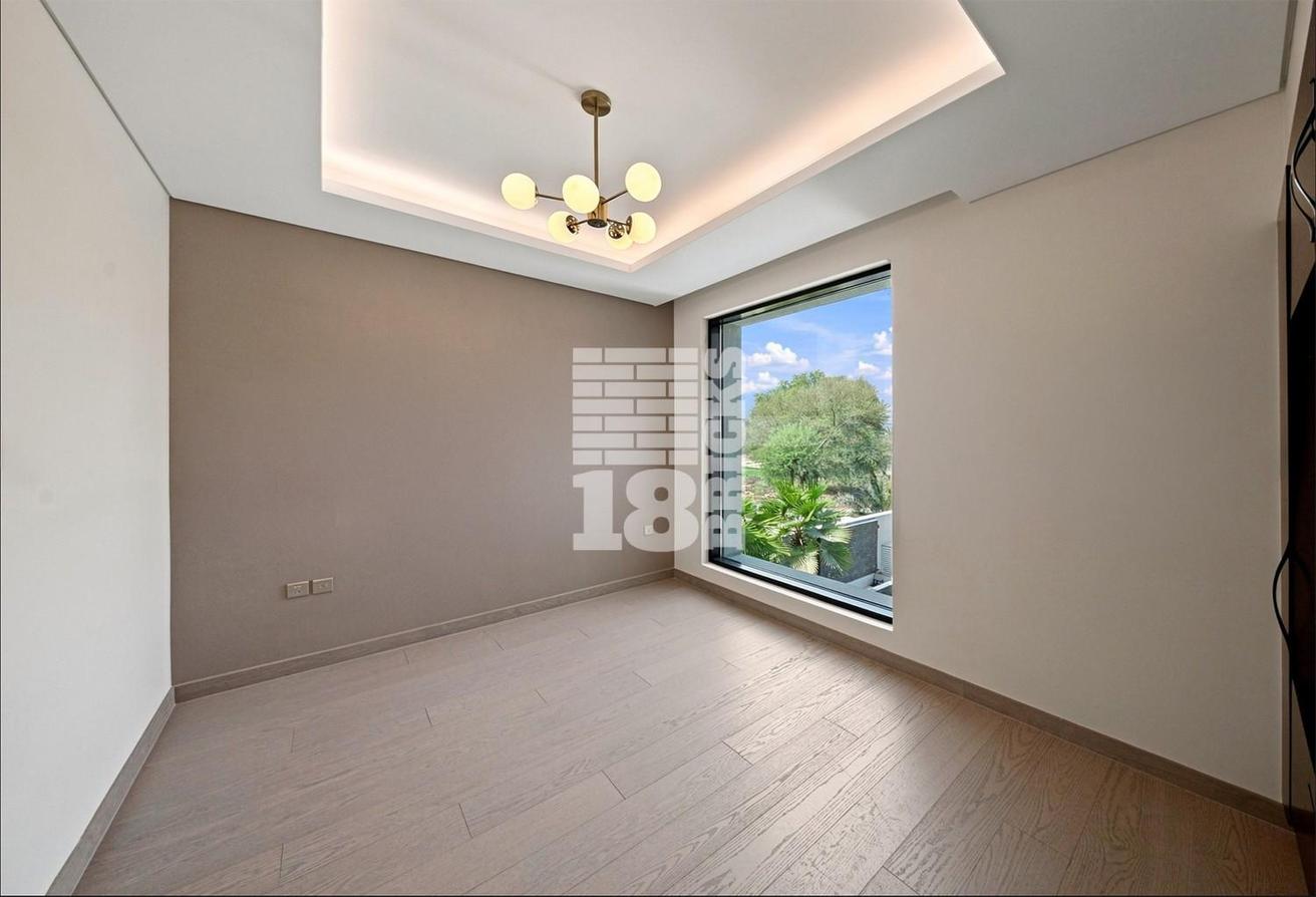 6 Bedrooms - Single Lane with Golf Course View photo 19