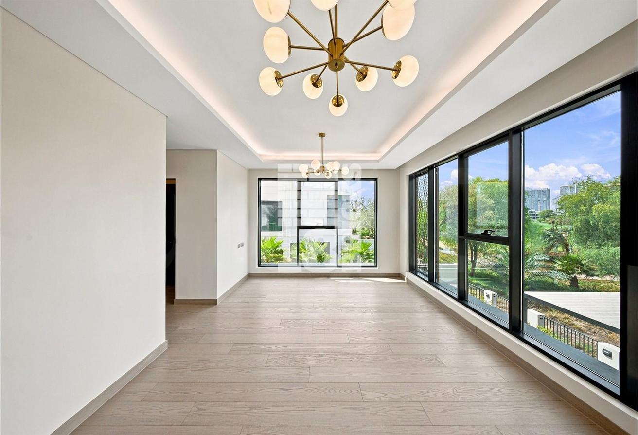 6 Bedrooms - Single Lane with Golf Course View photo 21