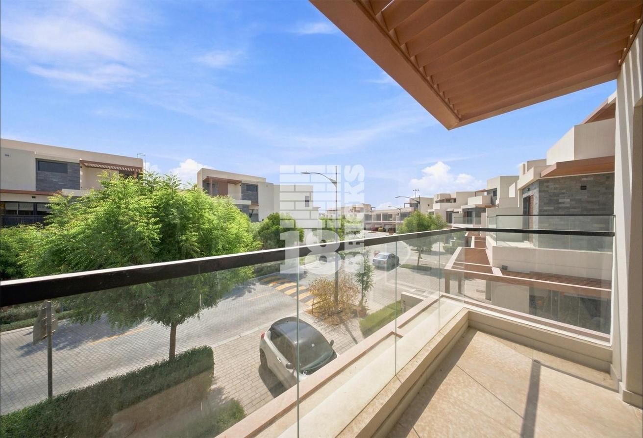 6 Bedrooms - Single Lane with Golf Course View photo 15