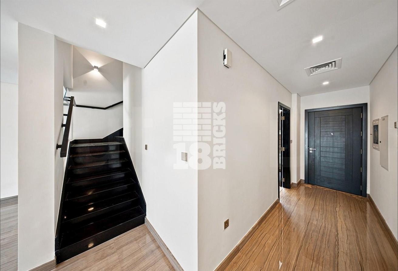 6 Bedrooms - Single Lane with Golf Course View photo 11