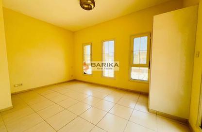 Villa - 2 Bedrooms - 3 Bathrooms for rent in Springs 3 - The Springs - Dubai