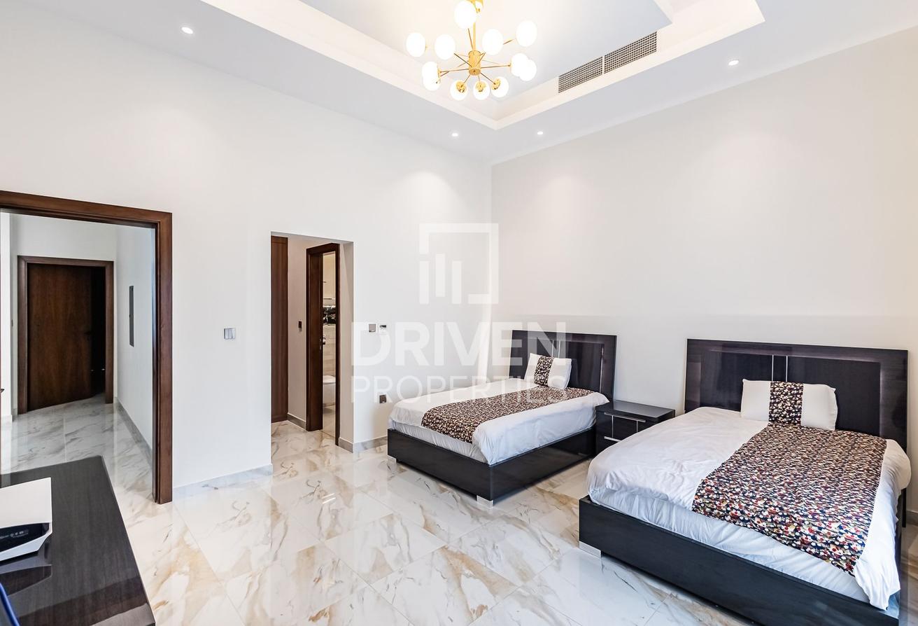 Independent Villa | Luxury Custom Built photo 18