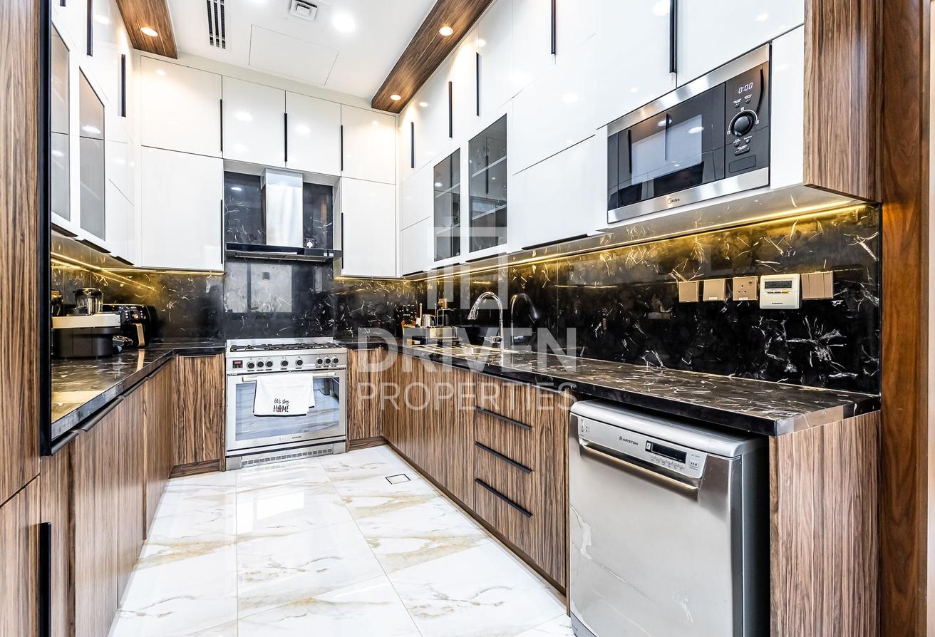Independent Villa | Luxury Custom Built photo 16