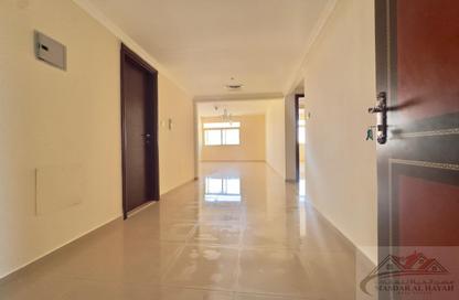 Apartment - 1 Bedroom - 2 Bathrooms for rent in Muwaileh 29 Building - Muwaileh - Sharjah
