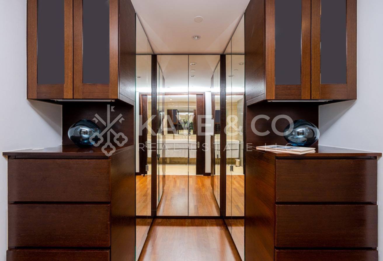 Fully Upgraded | 2 Entrances | 1 Lift Access photo 7