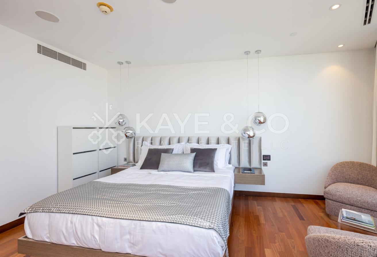 Fully Upgraded | 2 Entrances | 1 Lift Access photo 12
