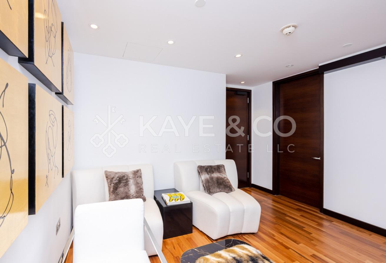 Fully Upgraded | 2 Entrances | 1 Lift Access photo 4