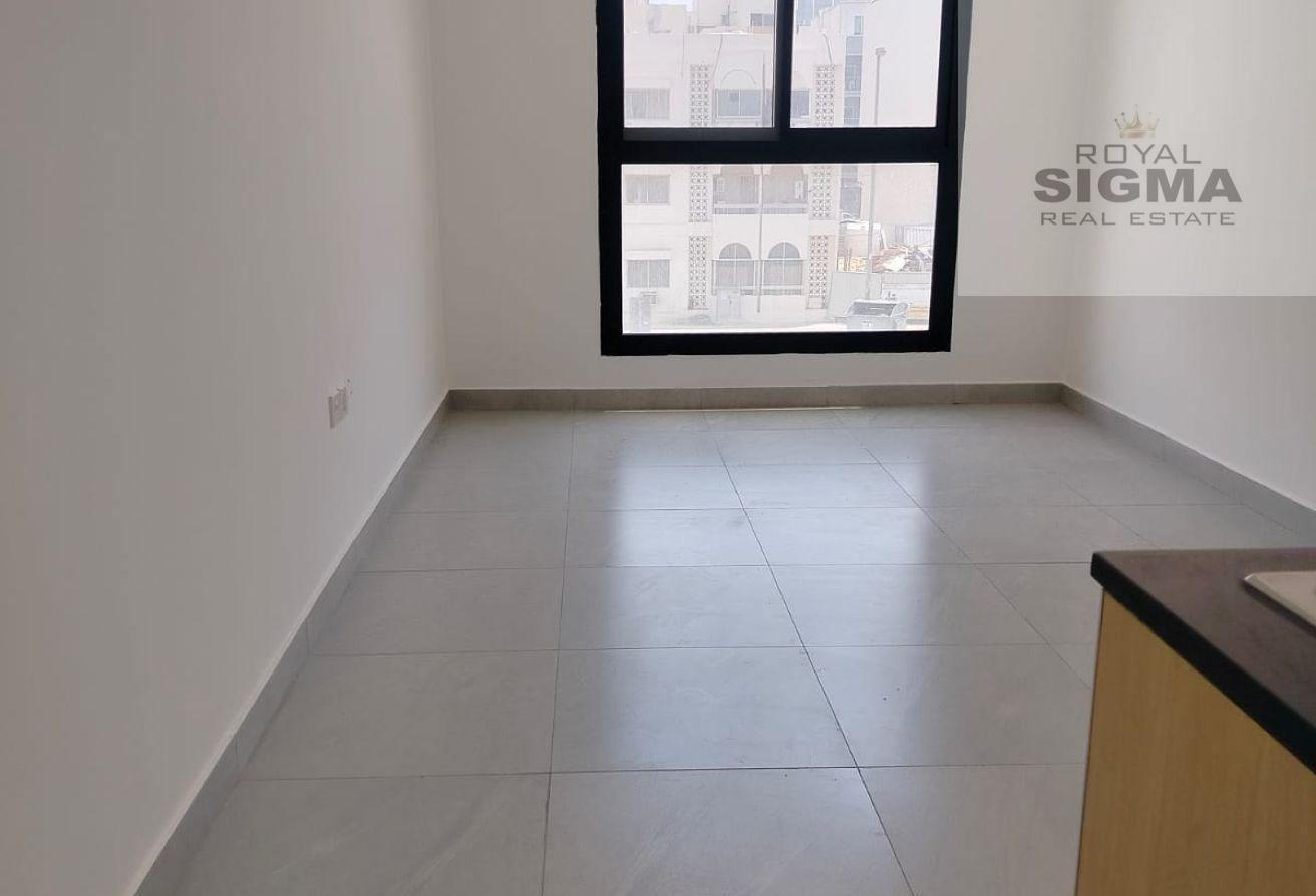 Studio Apartment in Al Karama, Dubai photo 6