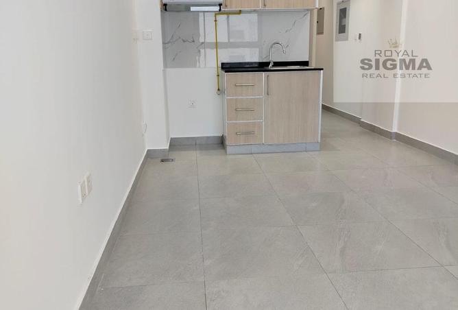 132508000 - Property Image 2