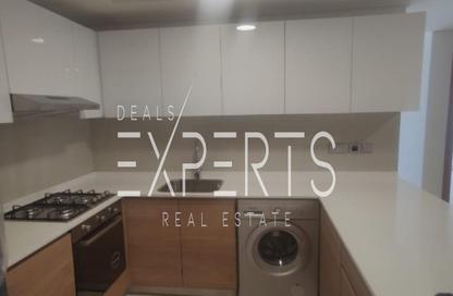 Apartment - 2 Bedrooms - 3 Bathrooms for rent in Radiant Square - City Of Lights - Al Reem Island - Abu Dhabi