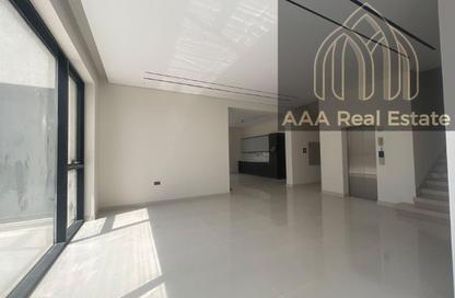 Villa - 5 - 5 for rent in Al Athbah - Wadi Al Amardi - Dubai Villa - 5 - 5 for rent in Al Athbah - Wadi Al Amardi - Dubai