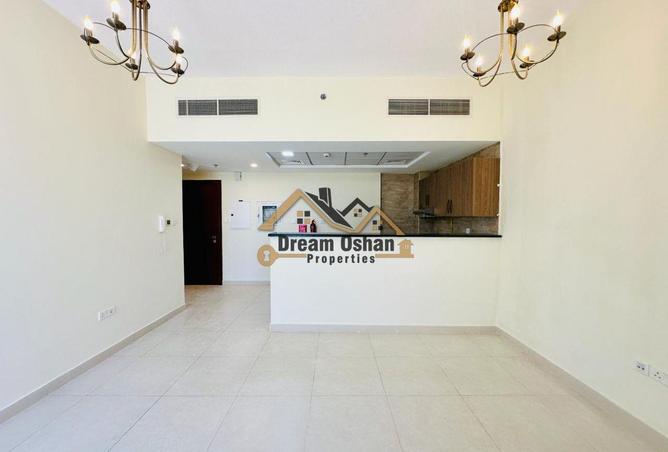 Lavish 1BHK |Rent 52K | Pool Gym Parking photo 2