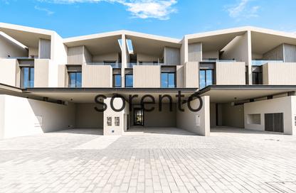 Townhouse - 3 - 4 for rent in Nad Al Sheba Gardens 2 - Nad Al Sheba Gardens - Nad Al Sheba 1 - Nad Al Sheba - Dubai