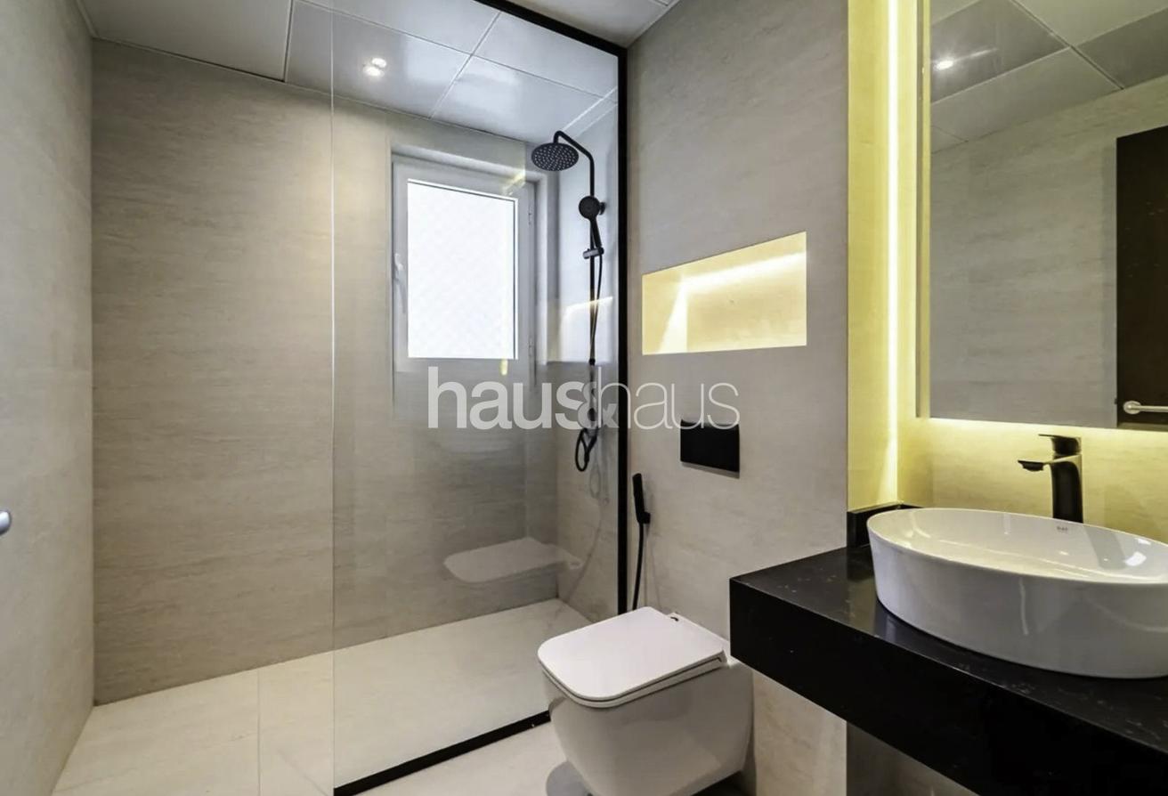 Luxury | Fully Upgraded | One of a kind photo 18
