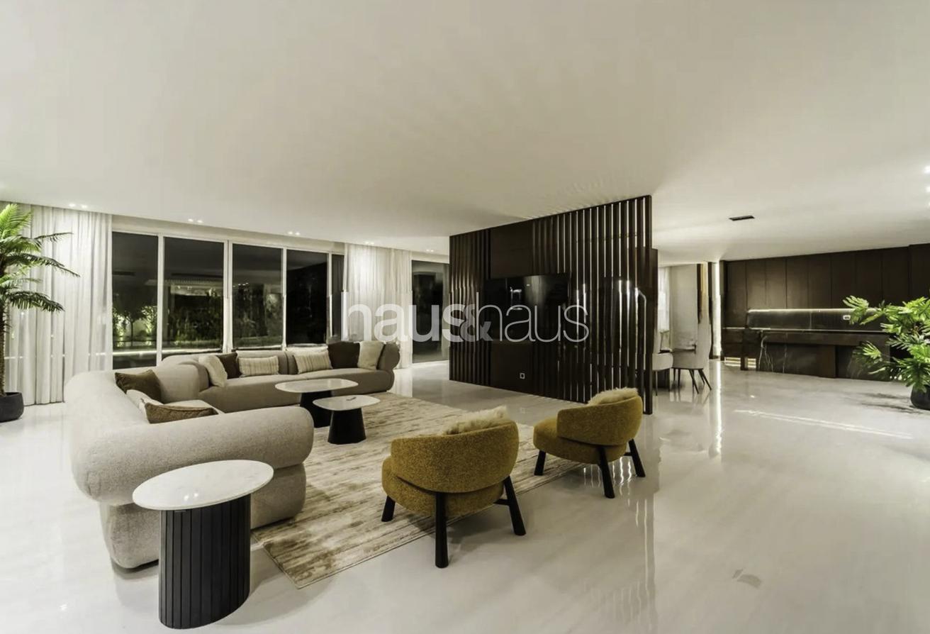 Luxury | Fully Upgraded | One of a kind photo 5