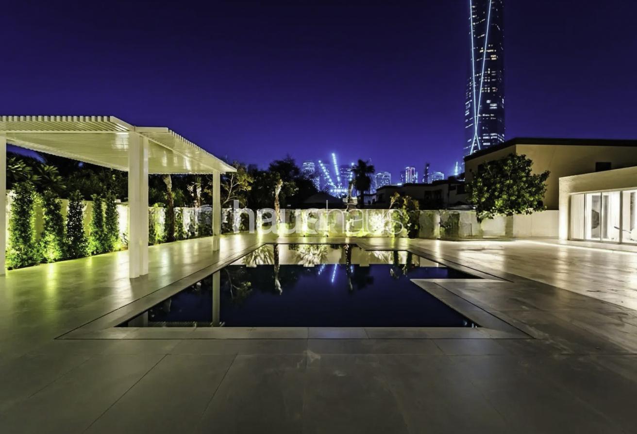 Luxury | Fully Upgraded | One of a kind photo 21