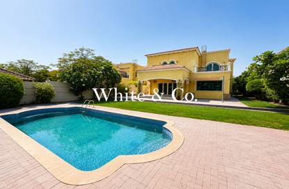 Villa - 4 Bedrooms - 5 Bathrooms for rent in District 4 - Jumeirah Park - Dubai