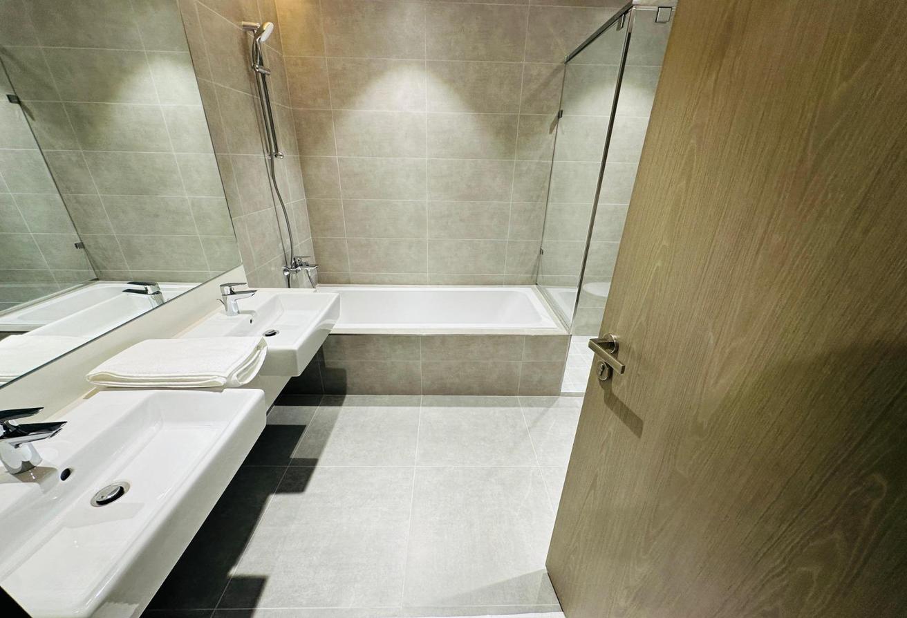 2 Bedroom | Maid | District One | Lagoon View photo 10