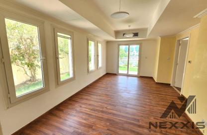 Villa - 2 Bedrooms - 3 Bathrooms for rent in Springs 11 - The Springs - Dubai Villa - 2 Bedrooms - 3 Bathrooms for rent in Springs 11 - The Springs - Dubai