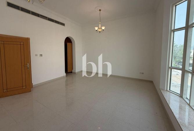 107276362 - Property Image 3