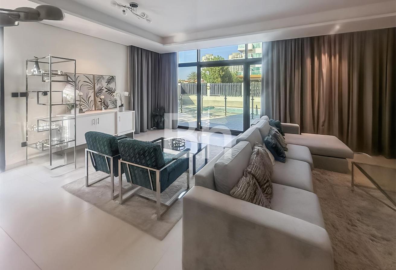Corner Villa | Own private Pool | Unfurnished photo 14