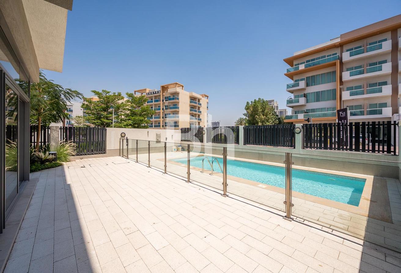 Corner Villa | Own private Pool | Unfurnished photo 16