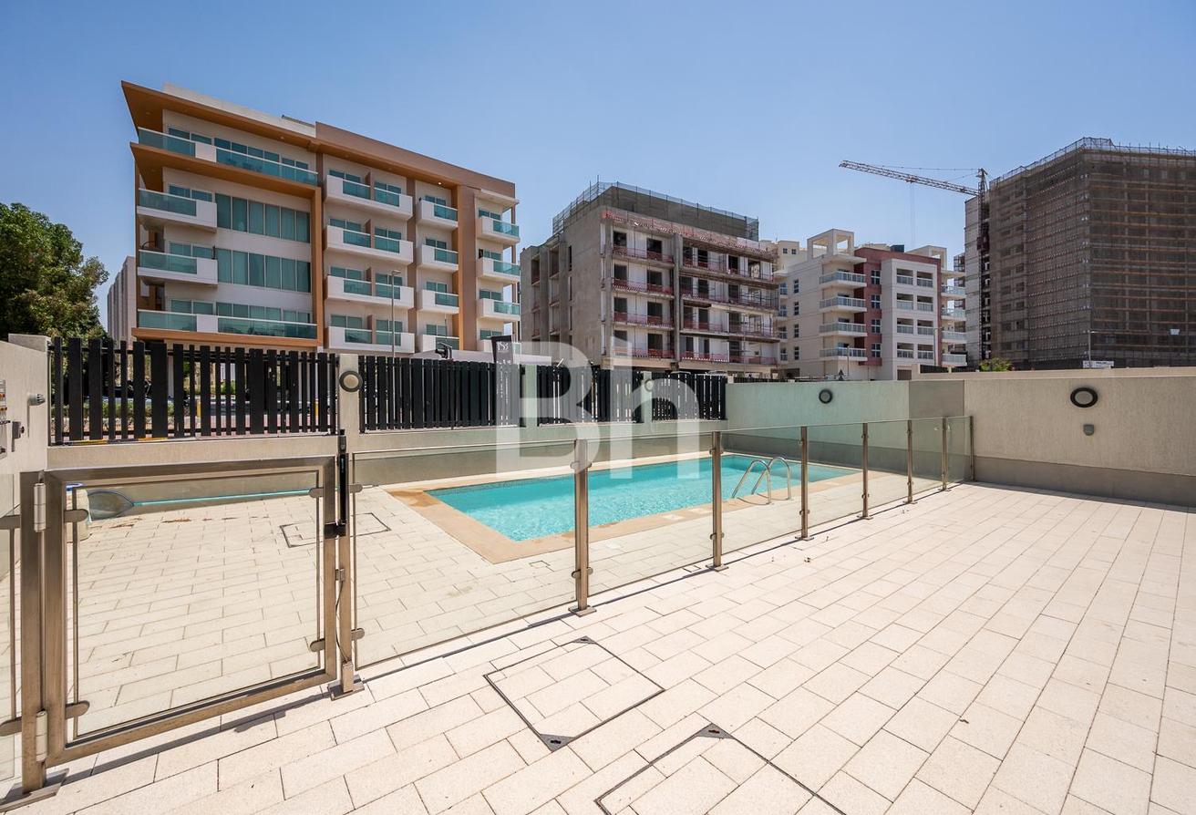 Corner Villa | Own private Pool | Unfurnished photo 17