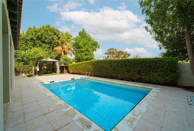 71123020 - Property Image 2