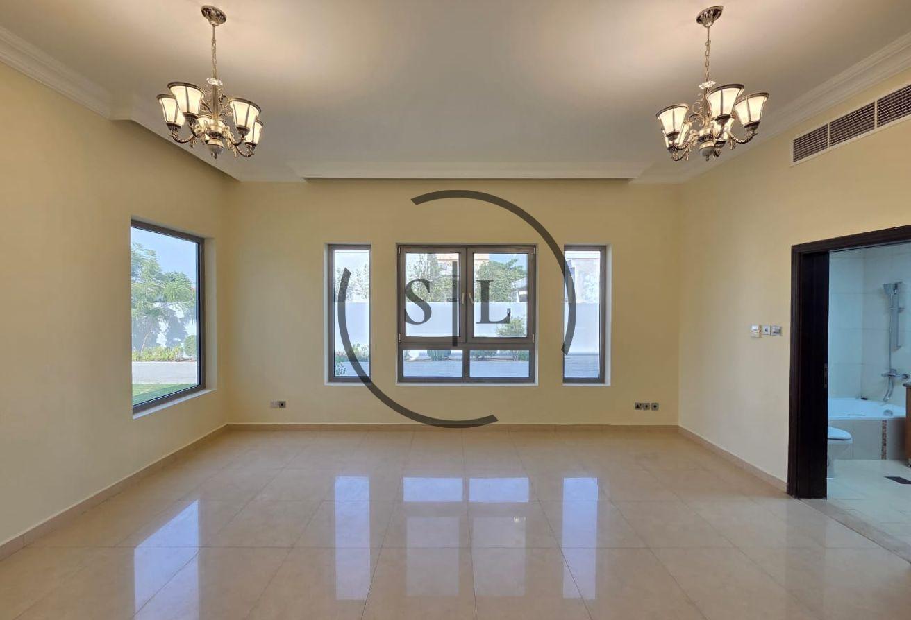 Move-in Ready | Huge Garden | All Ensuite photo 5