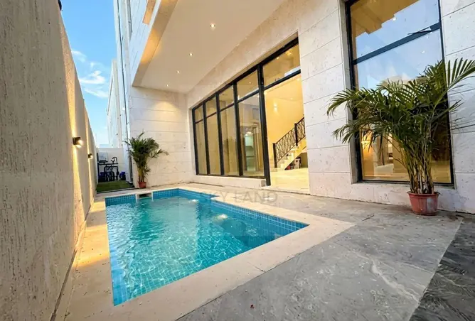135609083 - Property Image 2