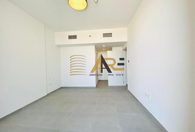 84889640 - Property Image 3