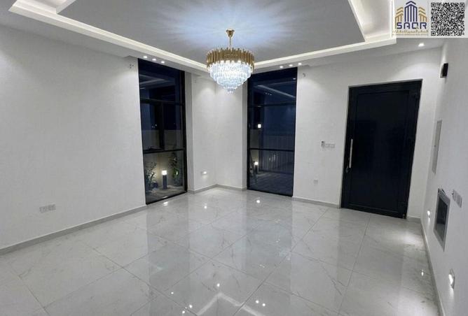 92270178 - Property Image 3