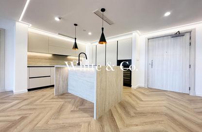 Apartment - 2 Bedrooms - 3 Bathrooms for sale in Marina Residences 4 - Marina Residences - Palm Jumeirah - Dubai