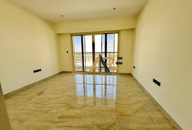 90067538 - Property Image 3