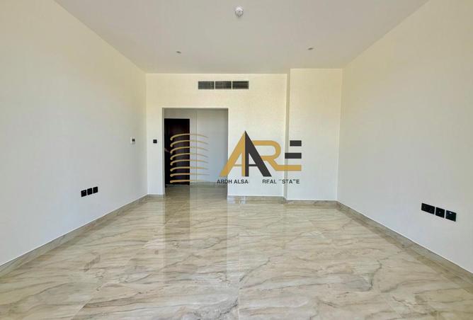 90067538 - Property Image 2