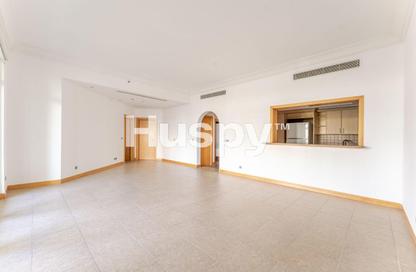 Apartment - 2 Bedrooms - 3 Bathrooms for rent in Abu Keibal - Shoreline Apartments - Palm Jumeirah - Dubai