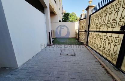 Villa - 4 Bedrooms - 5 Bathrooms for rent in Airport Road Area - Al Garhoud - Dubai