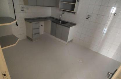 Apartment - 3 Bedrooms - 3 Bathrooms for rent in Qasimia 10 building - Al Mahatta - Al Qasimia - Sharjah