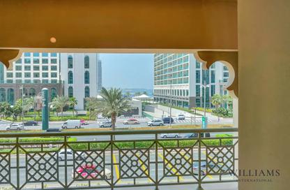 Apartment - 2 Bedrooms - 2 Bathrooms for sale in Golden Mile 3 - Golden Mile - Palm Jumeirah - Dubai