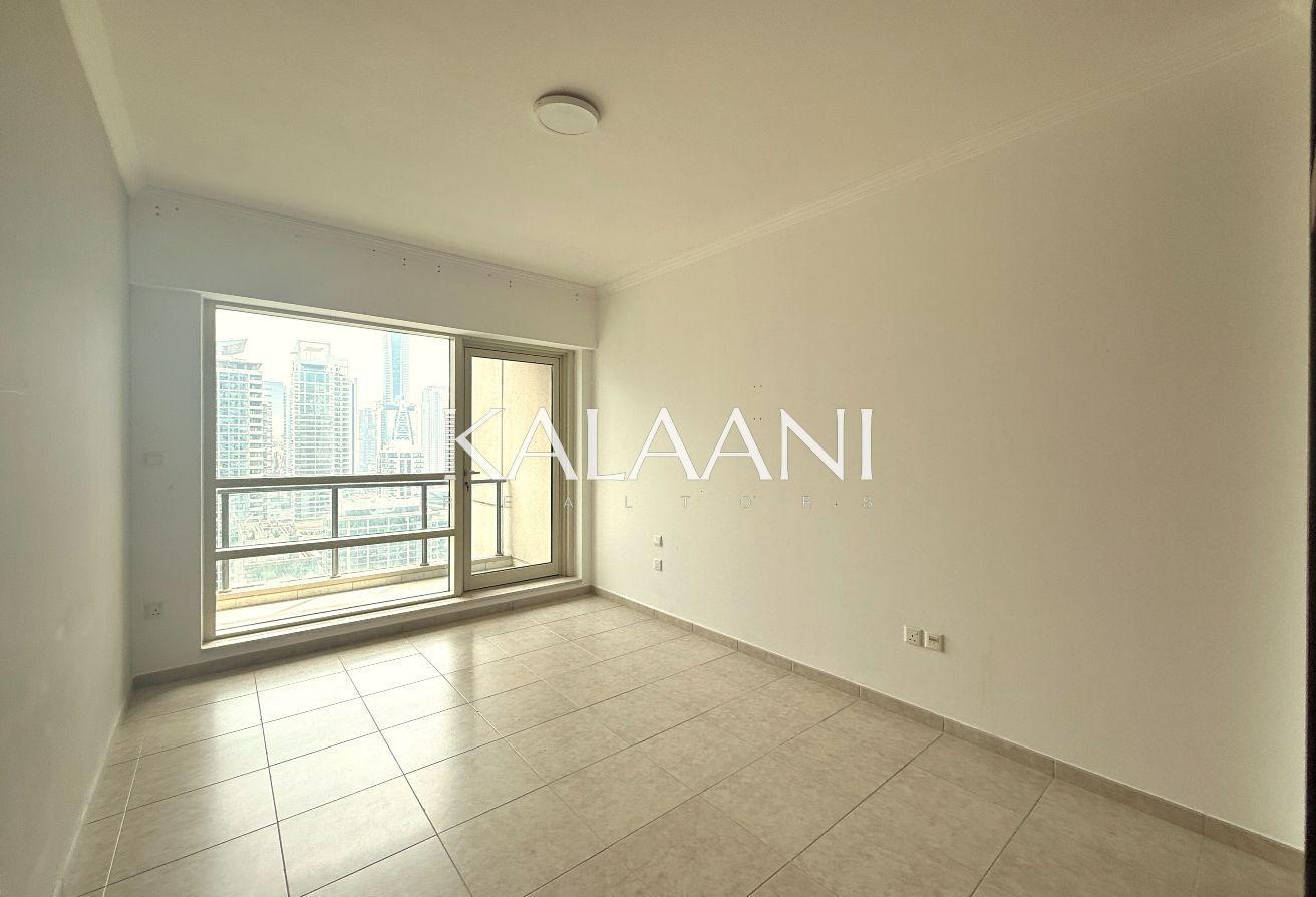 Chiller Free | Maid's Room | Marina View photo 5