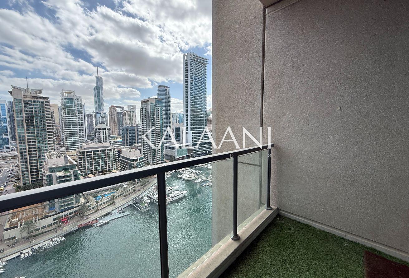 Chiller Free | Maid's Room | Marina View photo 9