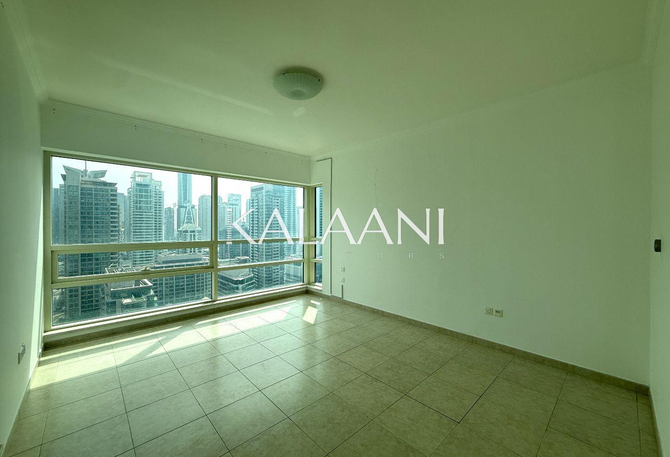 Chiller Free | Maid's Room | Marina View photo 7