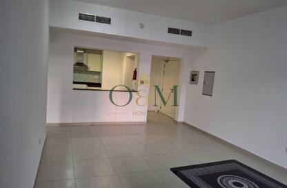 Apartment - 2 Bedrooms - 3 Bathrooms for rent in Al Khaleej Village - Al Ghadeer - Abu Dhabi Apartment - 2 Bedrooms - 3 Bathrooms for rent in Al Khaleej Village - Al Ghadeer - Abu Dhabi