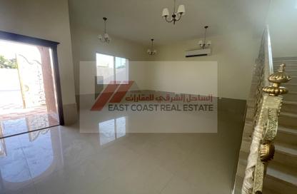 Villa - 2 Bedrooms - 3 Bathrooms for rent in Corniche Al Fujairah - Fujairah