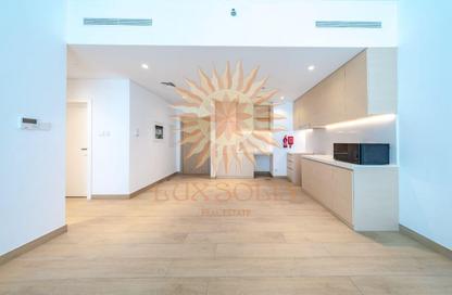Apartment - 1 Bedroom - 1 Bathroom for sale in La Rive Building 4 - La Rive - Port de La Mer - La Mer - Jumeirah - Dubai