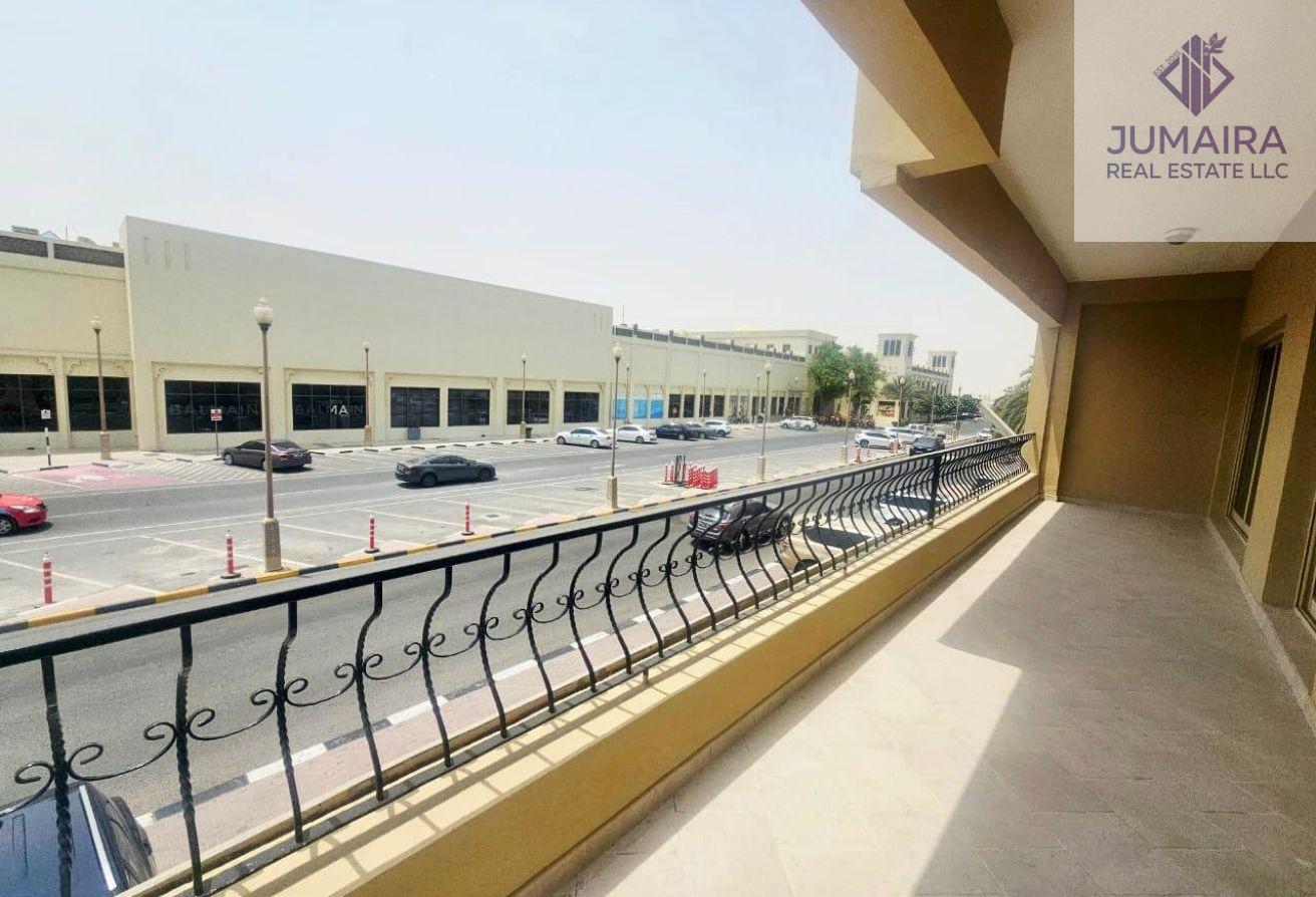 2 Bedroom Apartment | Opp to Mall | Shared Pool