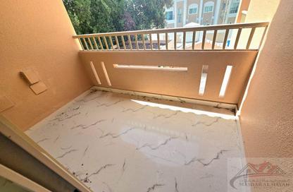 Villa - 4 - 6 for rent in Al Fisht - Al Heerah - Sharjah