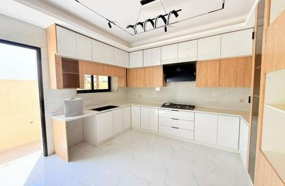Villa - 5 Bedrooms - 7 Bathrooms for sale in Al Helio 2 - Al Helio - Ajman